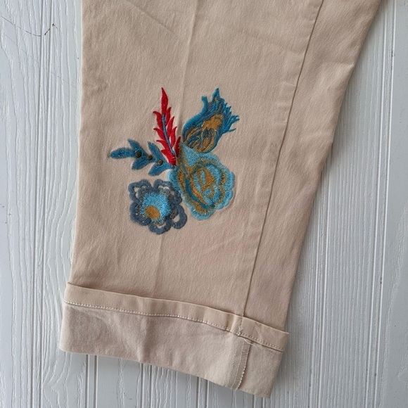 slim station khaki floral embroidered crop pants size 16w,18w,24w - Picture 2 of 5